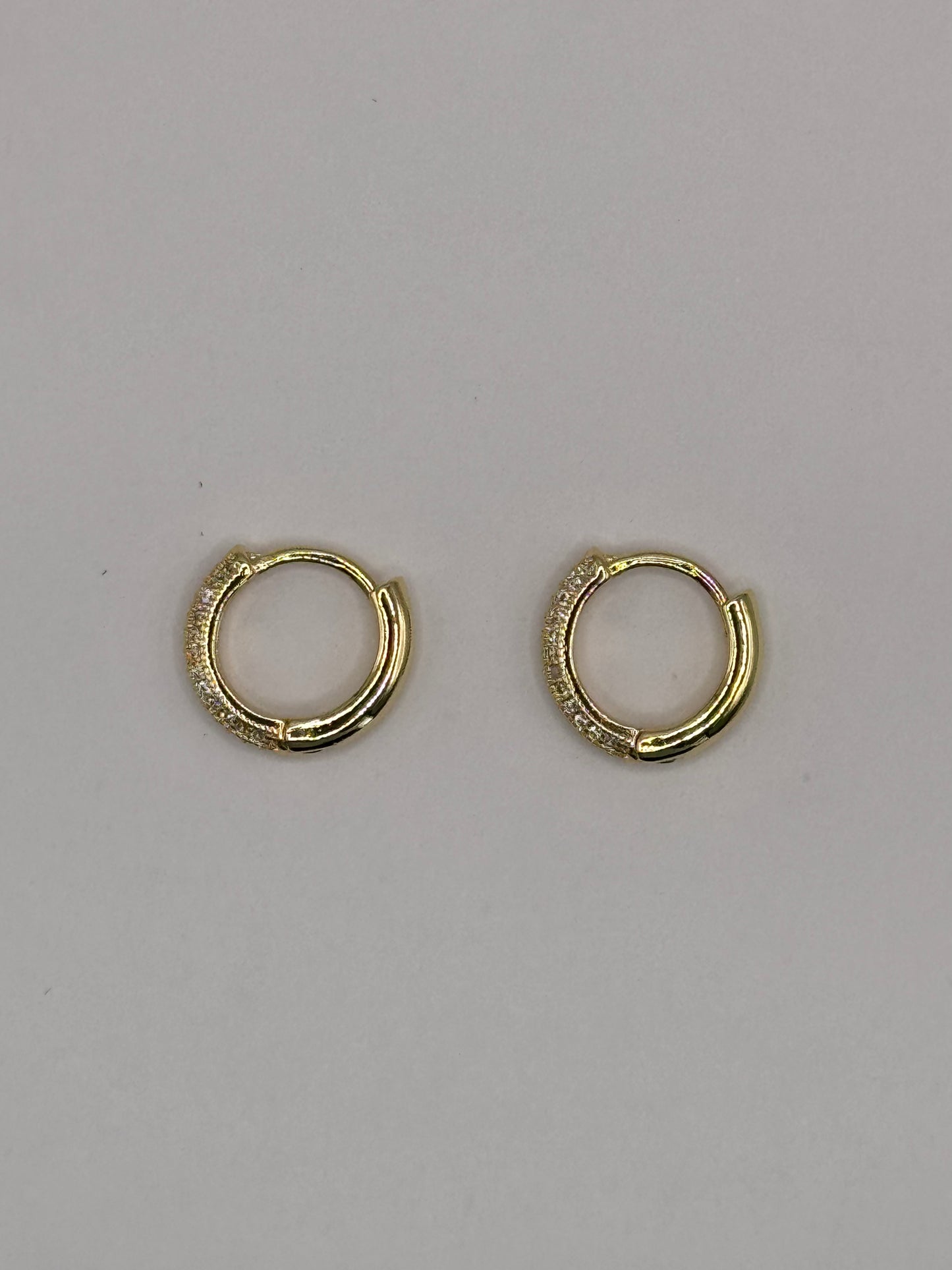 Aretes Huggies Florence